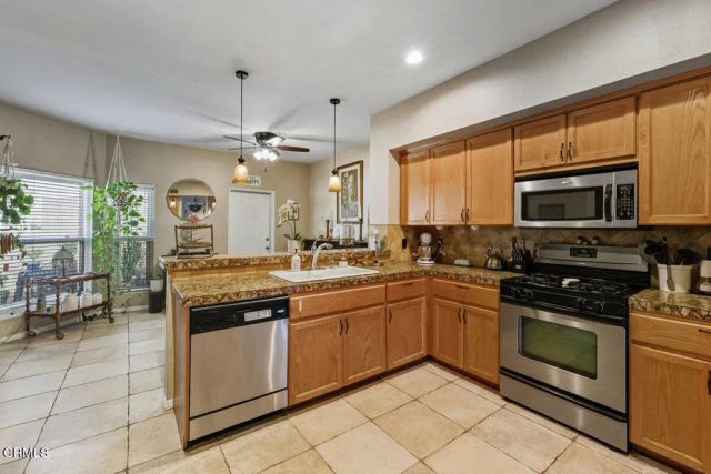 4733 Penrose Avenue, Moorpark, CA 93021