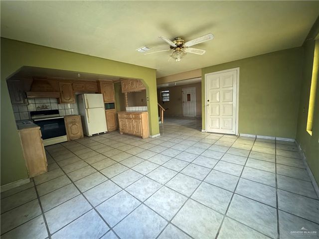 1306 N Raucon Street, Roma, TX 78584