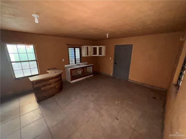 1306 N Raucon Street, Roma, TX 78584