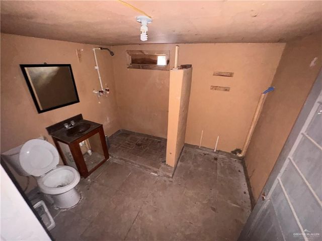 1306 N Raucon Street, Roma, TX 78584