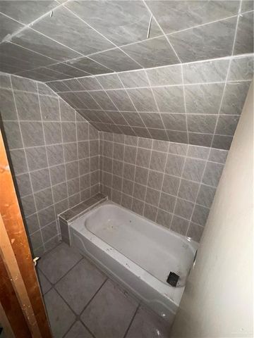 1306 N Raucon Street, Roma, TX 78584