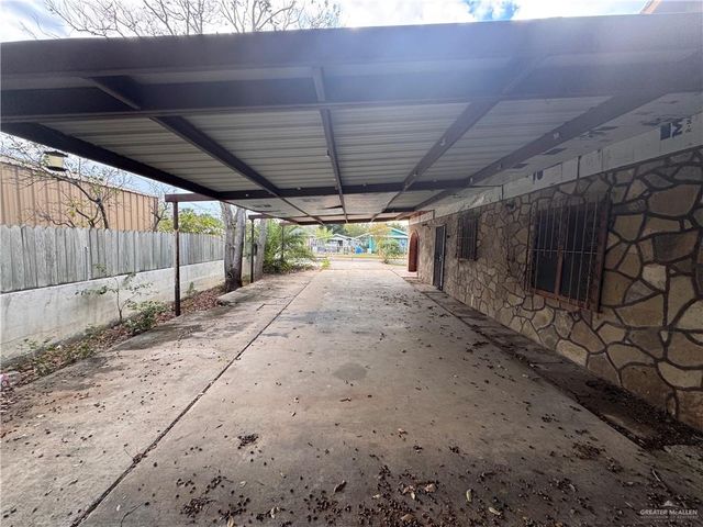 1306 N Raucon Street, Roma, TX 78584