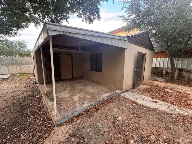 1306 N Raucon Street, Roma, TX 78584