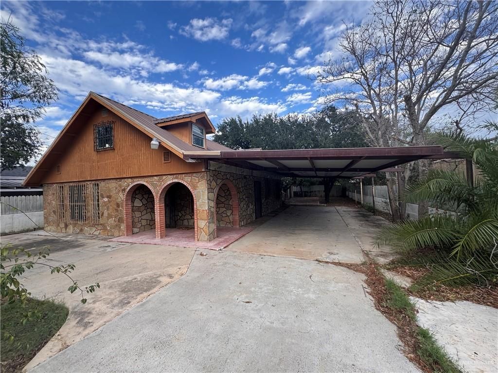 1306 N Raucon Street, Roma, TX 78584