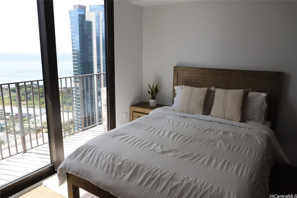 987 Queen Street 3006, Honolulu, HI 96814