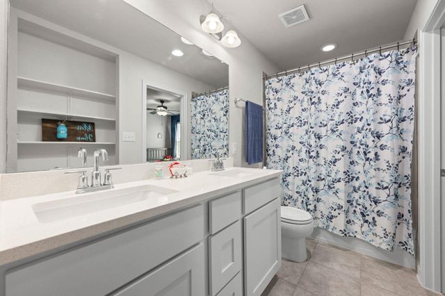 187 Buttonwood DR, Buda, TX 78610