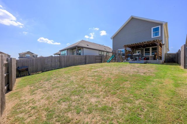 187 Buttonwood DR, Buda, TX 78610