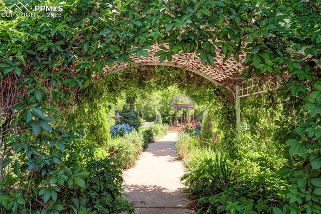 420 S 19th Street, Colorado Springs, CO 80904