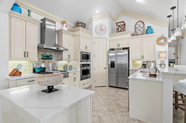 4765 Papaya Park, Destin, FL 32541