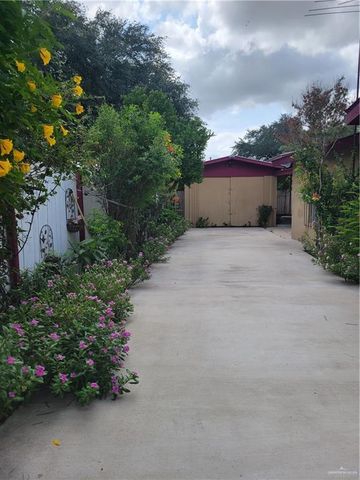 313 Crisantema Street, Sullivan City, TX 78595