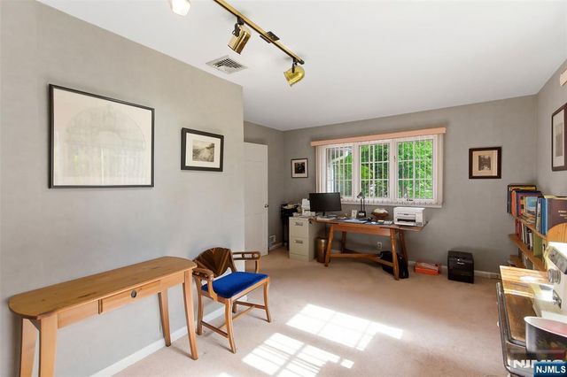 1 Winding Way, North Caldwell, NJ 07006