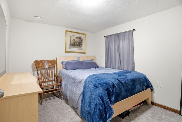 2303 7th Avenue E, North Saint Paul, MN 55109