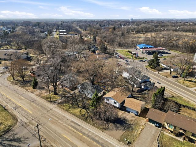 2303 7th Avenue E, North Saint Paul, MN 55109