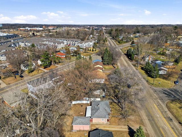 2303 7th Avenue E, North Saint Paul, MN 55109