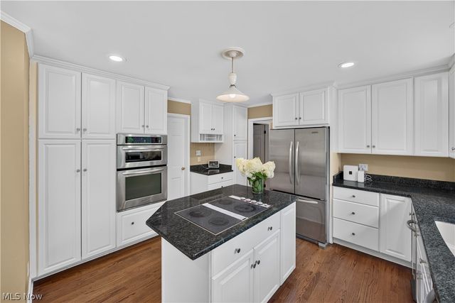 7671 Salem Drive, Hudson, OH 44236