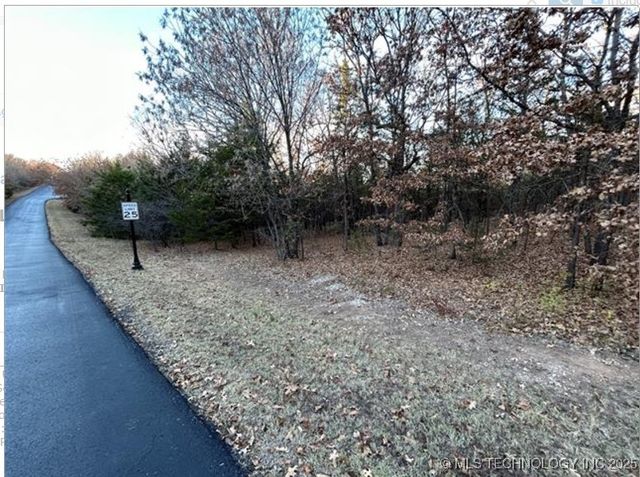 2550 W Hillcrest Drive, Cleveland, OK 74020