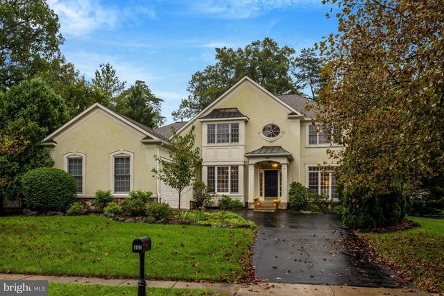 902 LEONA LN, Herndon, VA 20170