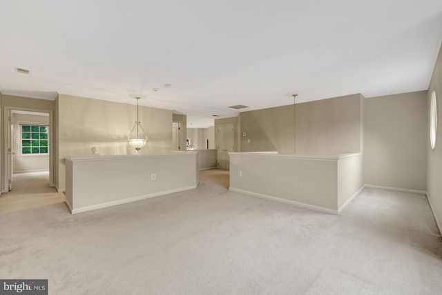 902 LEONA LN, Herndon, VA 20170