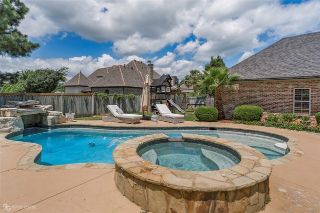 10940 Belle Cour Way, Shreveport, LA 71106