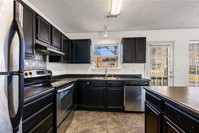 3374 Cornell Drive, Fayetteville, AR 72704