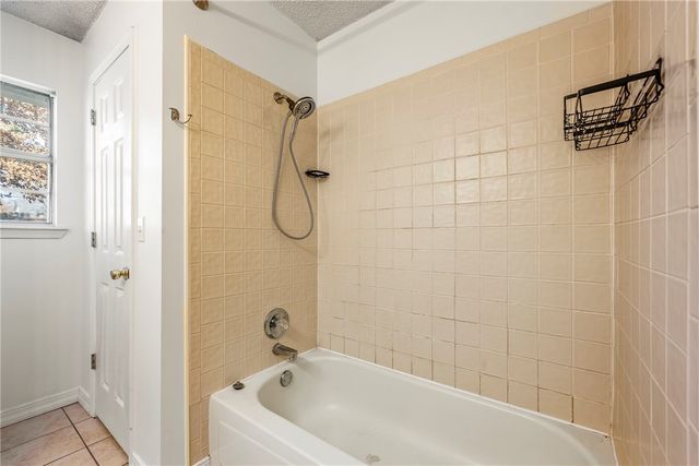 3374 Cornell Drive, Fayetteville, AR 72704