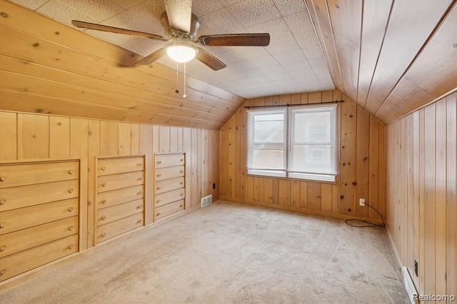 9540 Mercedes, Redford, MI 48239