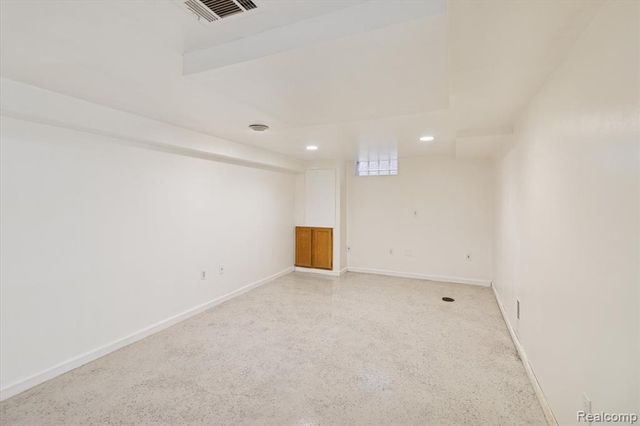 9540 Mercedes, Redford, MI 48239