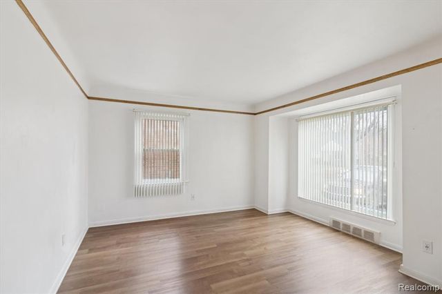 9540 Mercedes, Redford, MI 48239