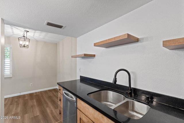 7863 E KEIM Drive, Scottsdale, AZ 85250