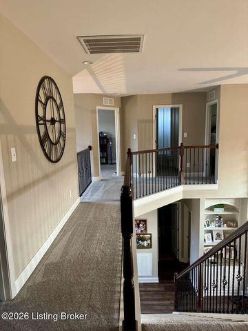 212 Chestnut Grove Ct, Louisville, KY 40023
