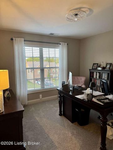 212 Chestnut Grove Ct, Louisville, KY 40023