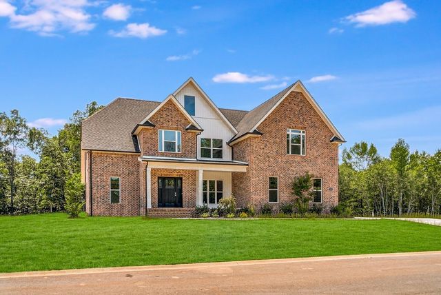 1370 Reda Dr, Clarksville, TN 37042