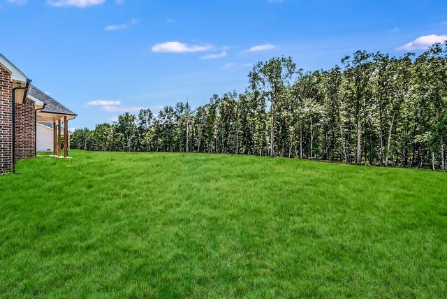 1370 Reda Dr, Clarksville, TN 37042