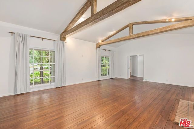 800 Warner Avenue, Los Angeles, CA 90024