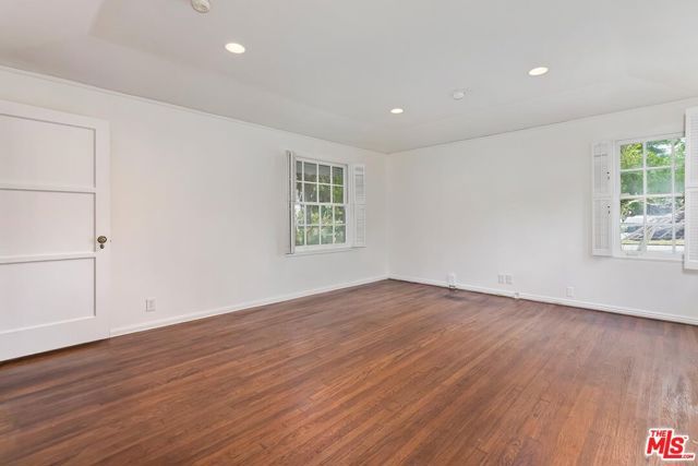 800 Warner Avenue, Los Angeles, CA 90024