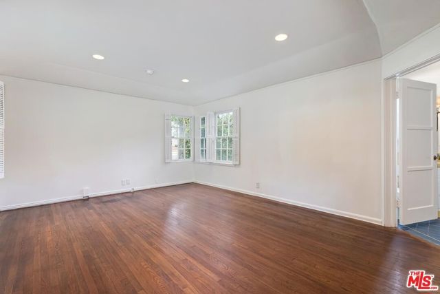 800 Warner Avenue, Los Angeles, CA 90024