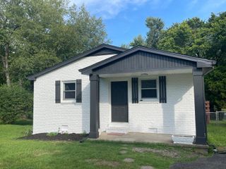 1018 5th Ave, W, Springfield, TN 37172