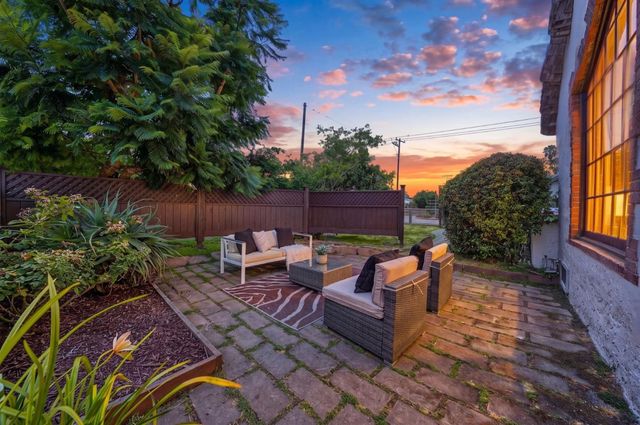 1503 King Street, Santa Cruz, CA 95060
