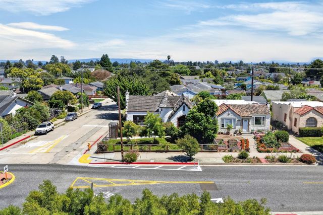 1503 King Street, Santa Cruz, CA 95060
