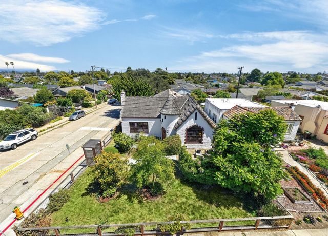 1503 King Street, Santa Cruz, CA 95060