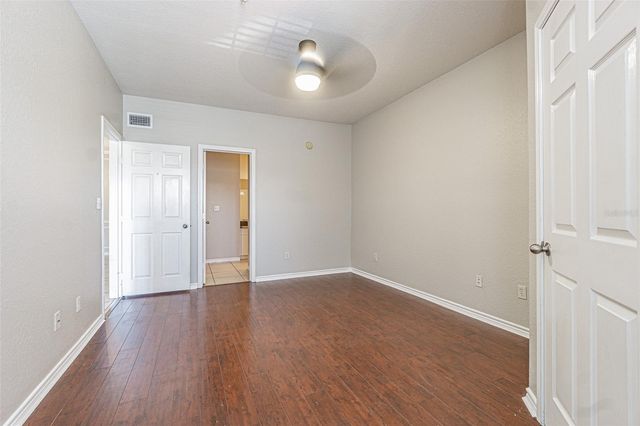 4316 BAYSIDE VILLAGE DRIVE 302, Tampa, FL 33615