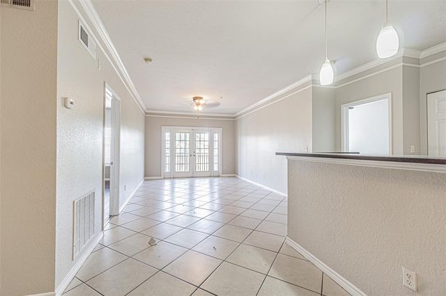 4316 BAYSIDE VILLAGE DRIVE 302, Tampa, FL 33615