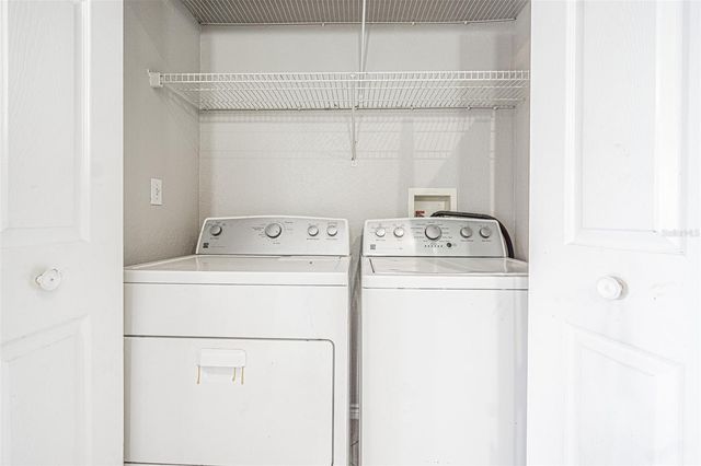 4316 BAYSIDE VILLAGE DRIVE 302, Tampa, FL 33615