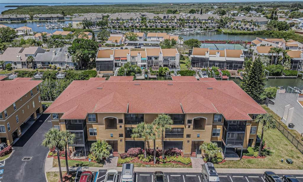 4316 BAYSIDE VILLAGE DRIVE 302, Tampa, FL 33615