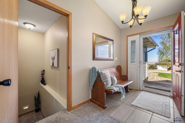 5201 CALE CT, Rapid City, SD 57701