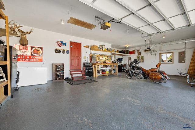 5201 CALE CT, Rapid City, SD 57701