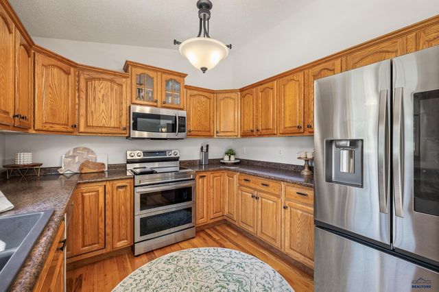 5201 CALE CT, Rapid City, SD 57701