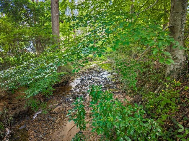 210 Wessex Court, Sandy Springs, GA 30328