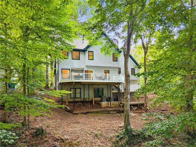 210 Wessex Court, Sandy Springs, GA 30328