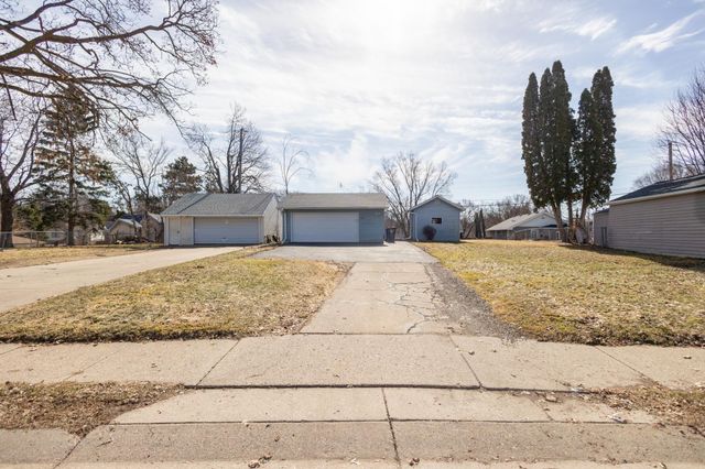 2047 Nokomis Avenue, Saint Paul, MN 55119